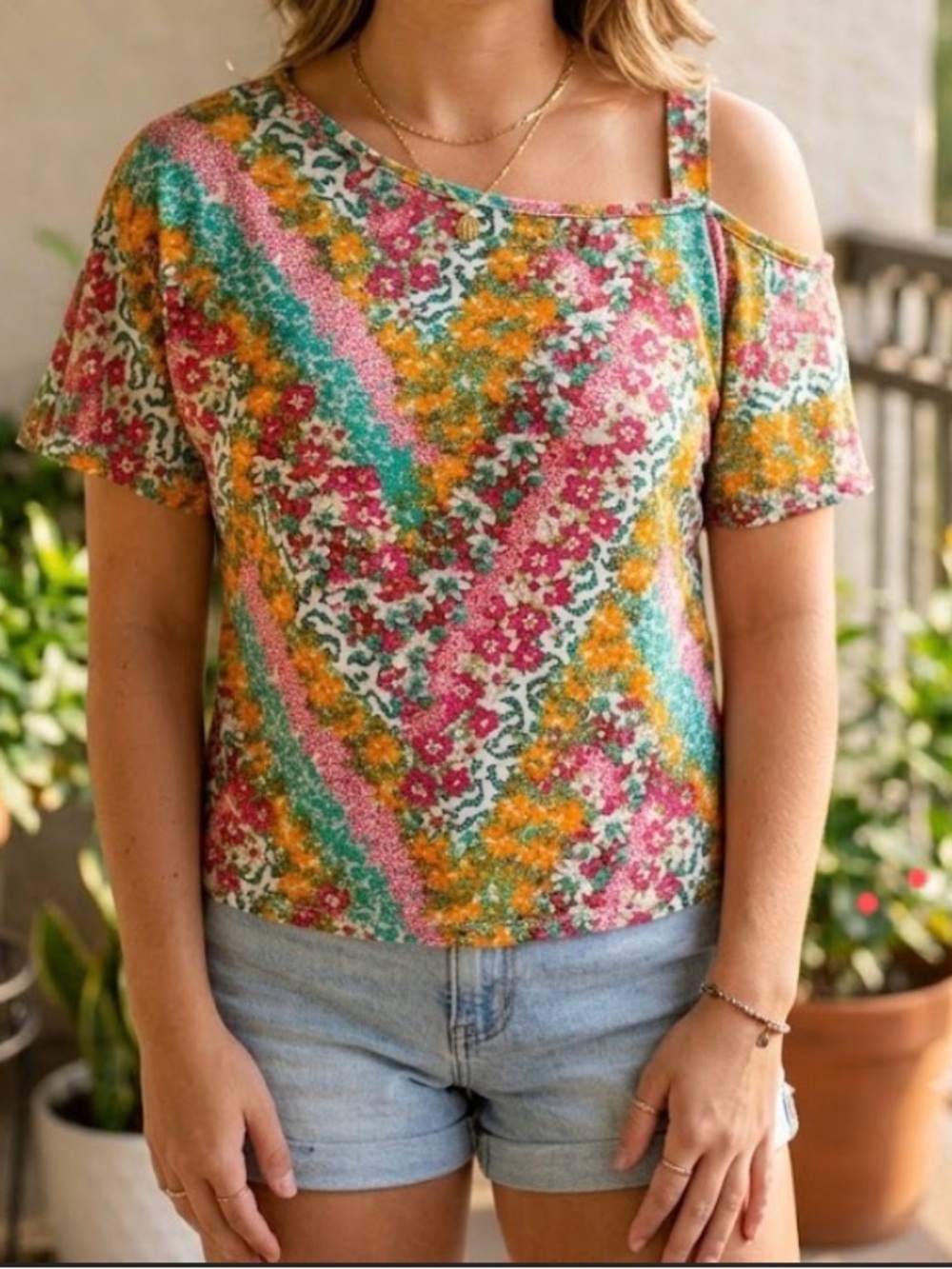 Floral Cold-Shoulder Short Sleeve Top - Multicolor print